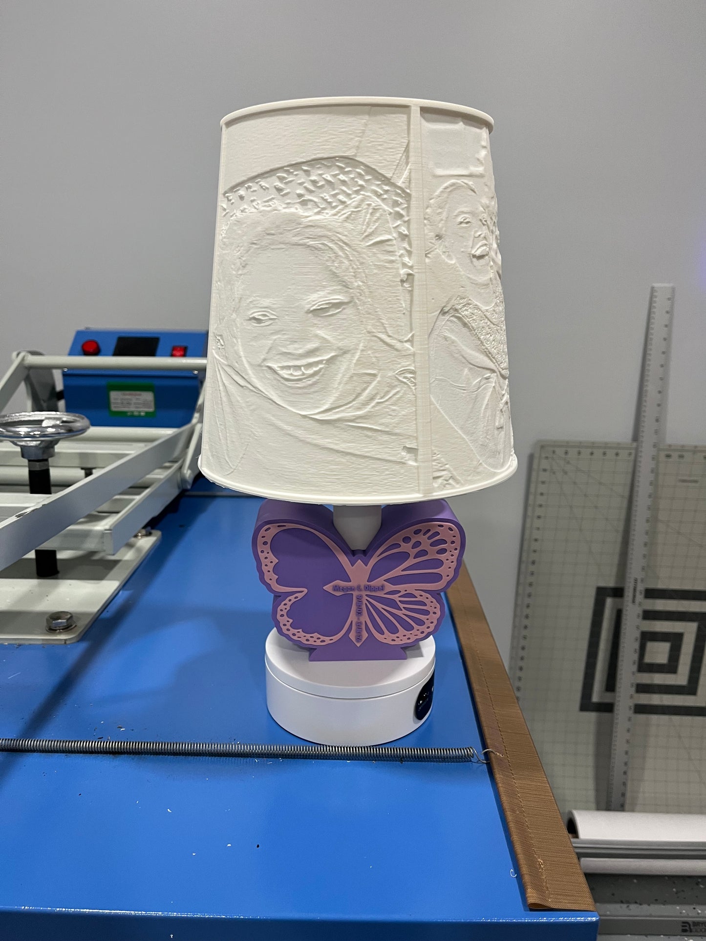 Custom 3D Photo Lamp & Custom Base