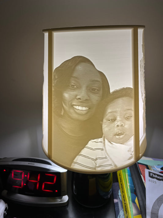 Custom 3D Photo Lamp – Personalized Lithophane Light with Text Option Custom 3D Photo Lamp – Personalized Lithophane Light with Text Option