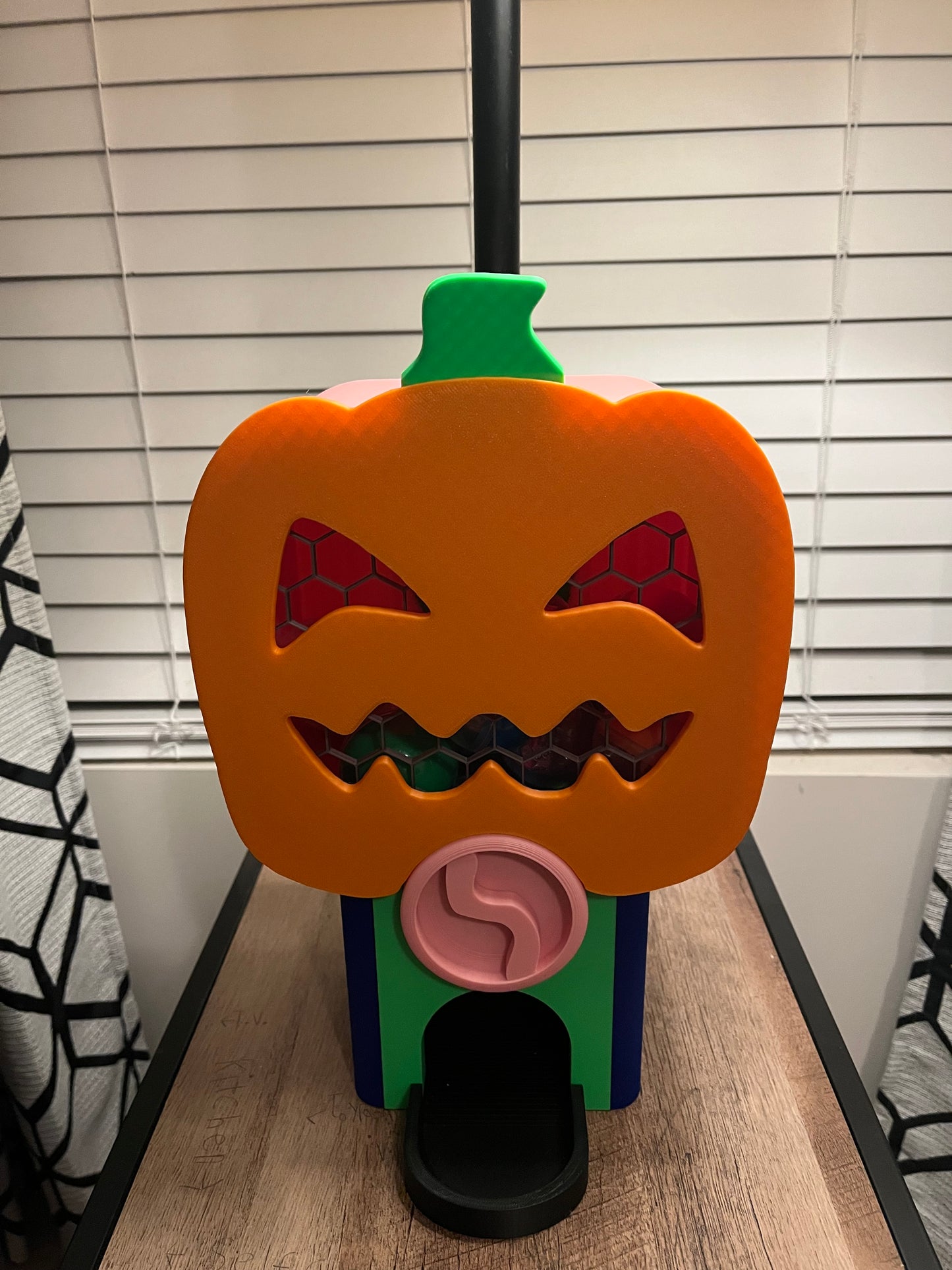 3D Printed Mini Vending Machine